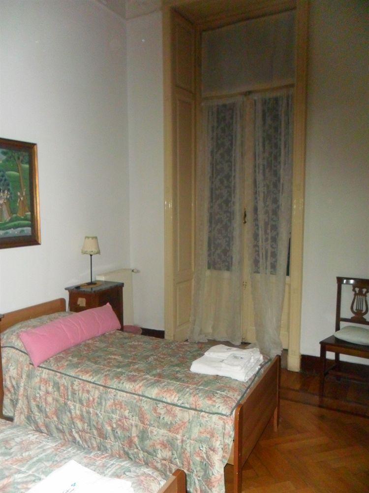 Guesthouse La Briosa Nicole Génova Exterior foto
